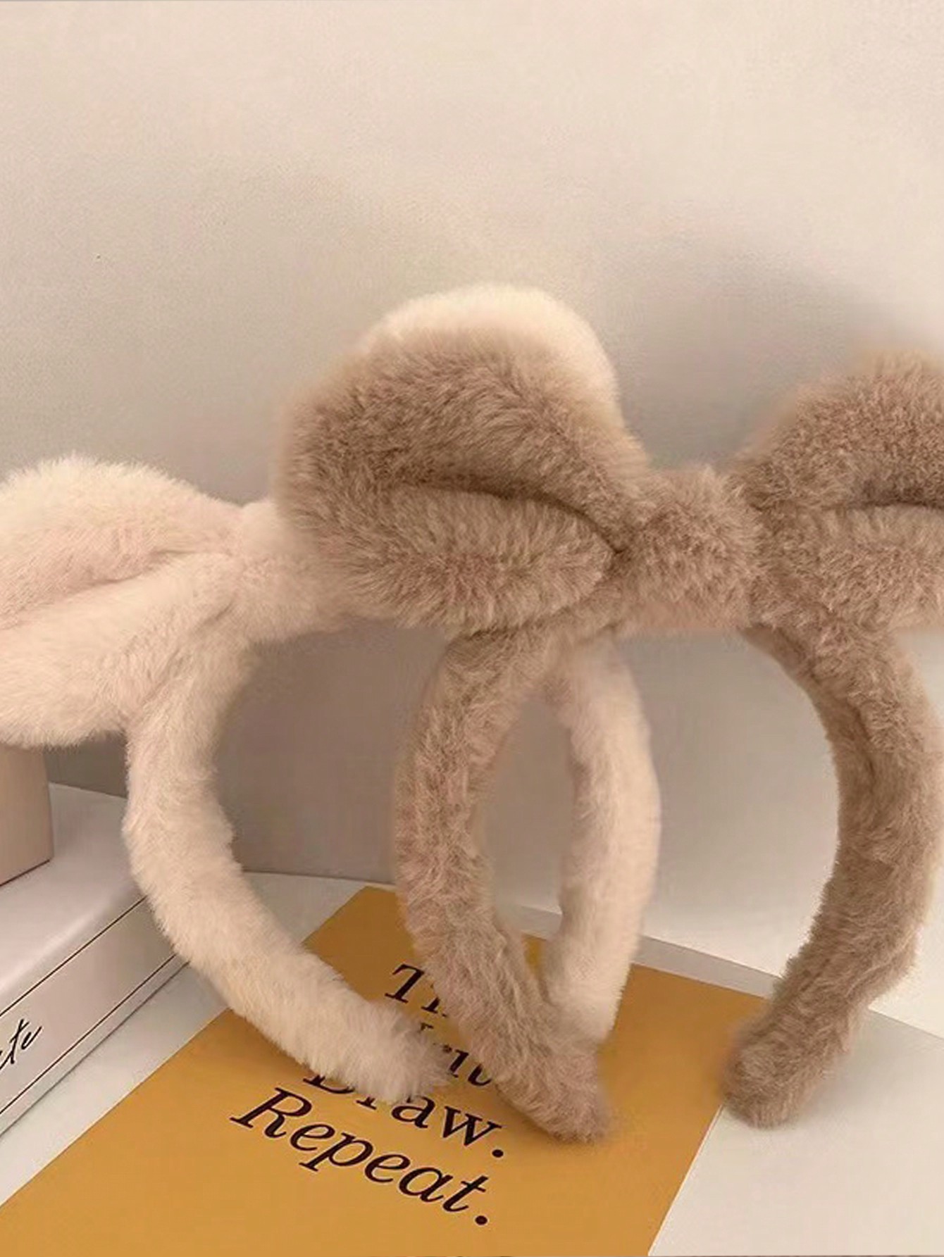 1pc Women Cute Rabbit Ear Head - Travel Accessories Gifts For Women recension och pris