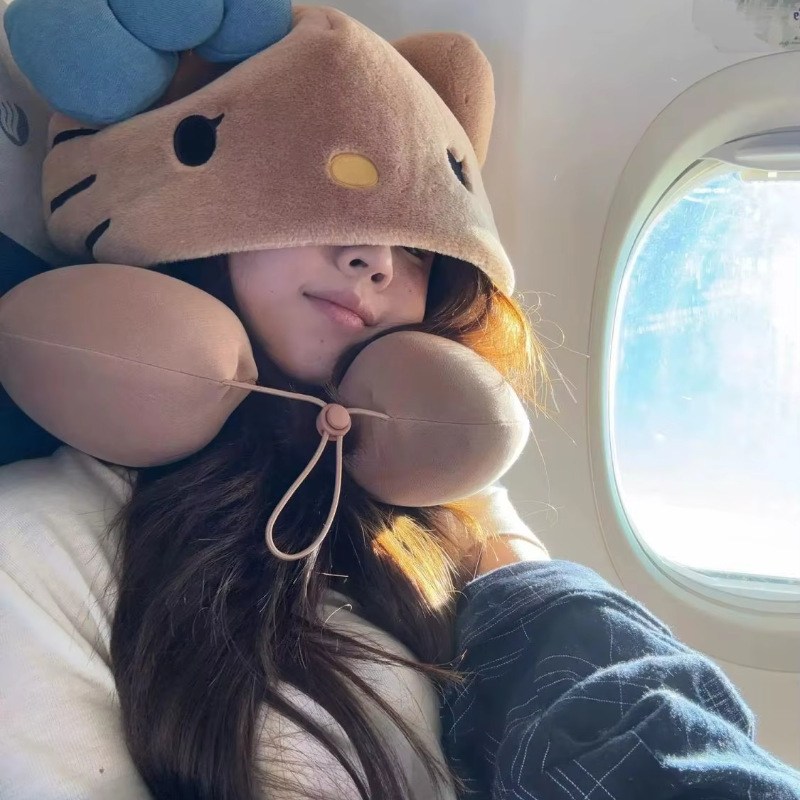 Hello Kitty Hooded Pillow Neck - Travel Accessories Pillow recension och pris